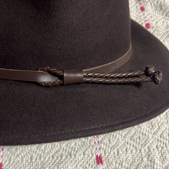 Stylish Black Fedora Hat by Eddie Bauer - Picture 5 of 7
